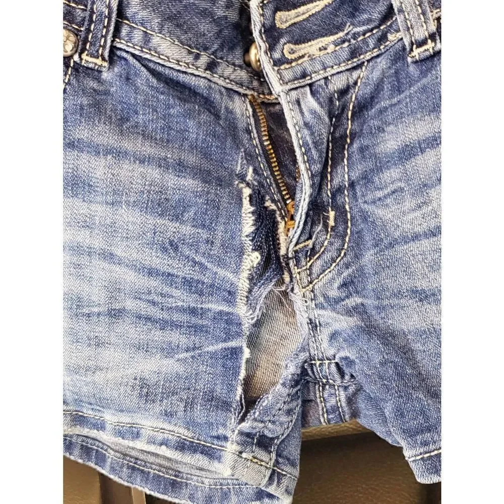 Miss Me denim shorts - Picture 2 of 6